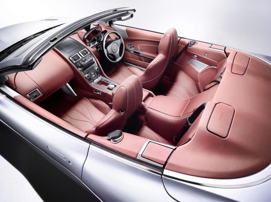 Интерьер Aston Martin DB9 Volante 2012 года  (UK) (фото 8 из 9)